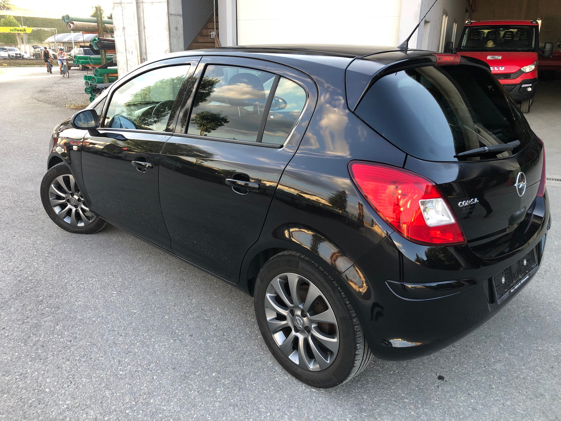 OPEL Corsa 1.4 TP Color Edition-image-4