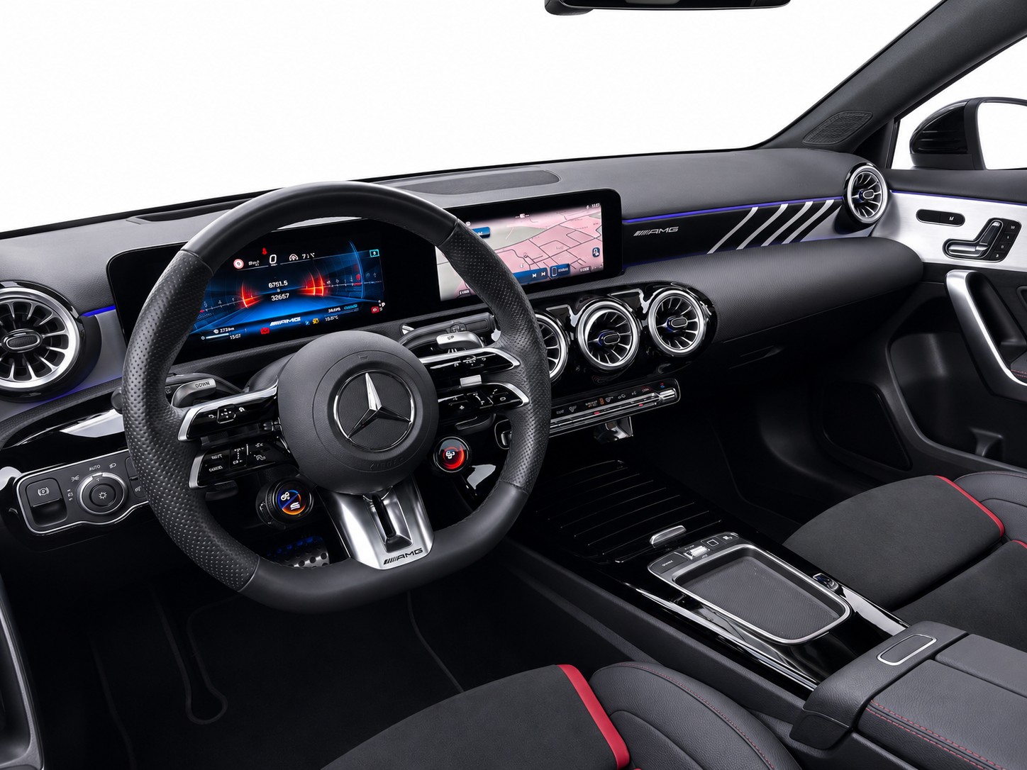 MERCEDES-BENZ A 35 AMG 4matic * CH FAHRZEUG-image-12