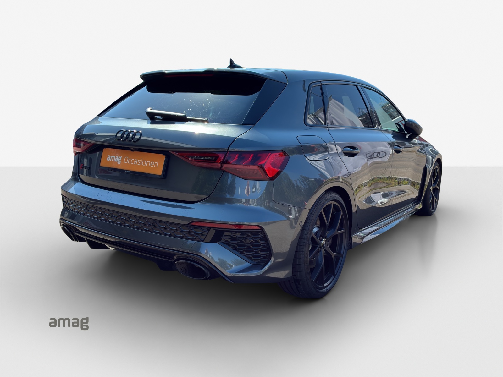 AUDI RS3 Sportback 2.5 TSI quattro S-tronic-image-4