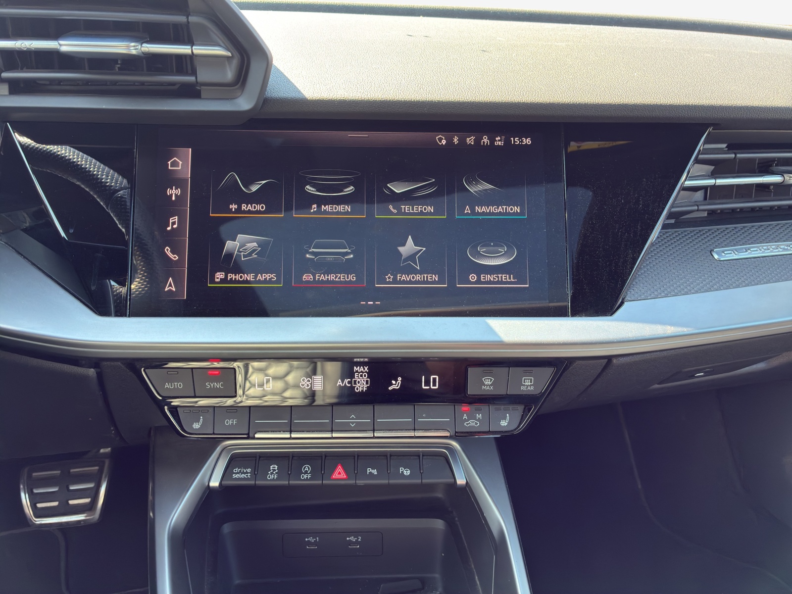 AUDI RS3 Sportback 2.5 TSI quattro S-tronic-image-10