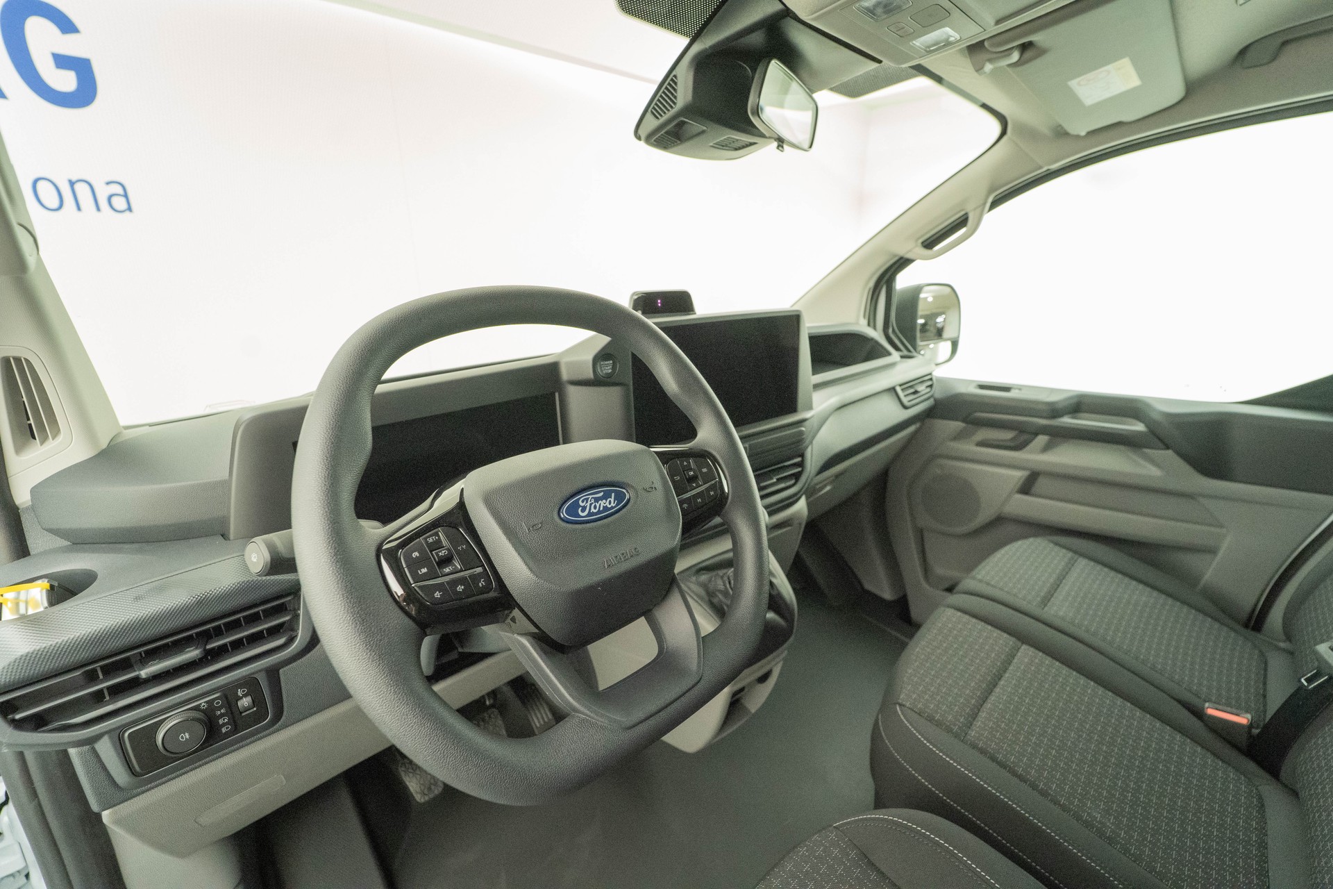 FORD Transit C Van 320 L1 2.0 EcoBlue 136 Trend-image-6