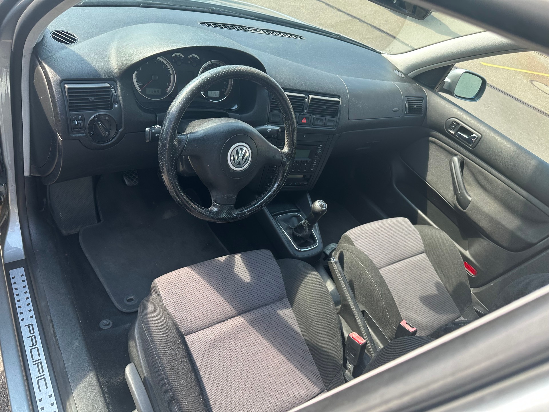 VW Golf Variant 1.6 16V FSI Comfortline-image-9