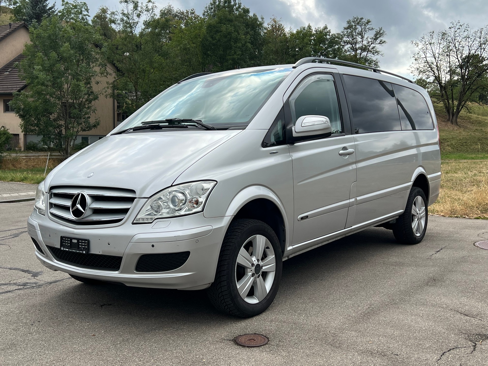 MERCEDES-BENZ Viano 2.2 CDI Blue Efficiency Trend L A-image-0