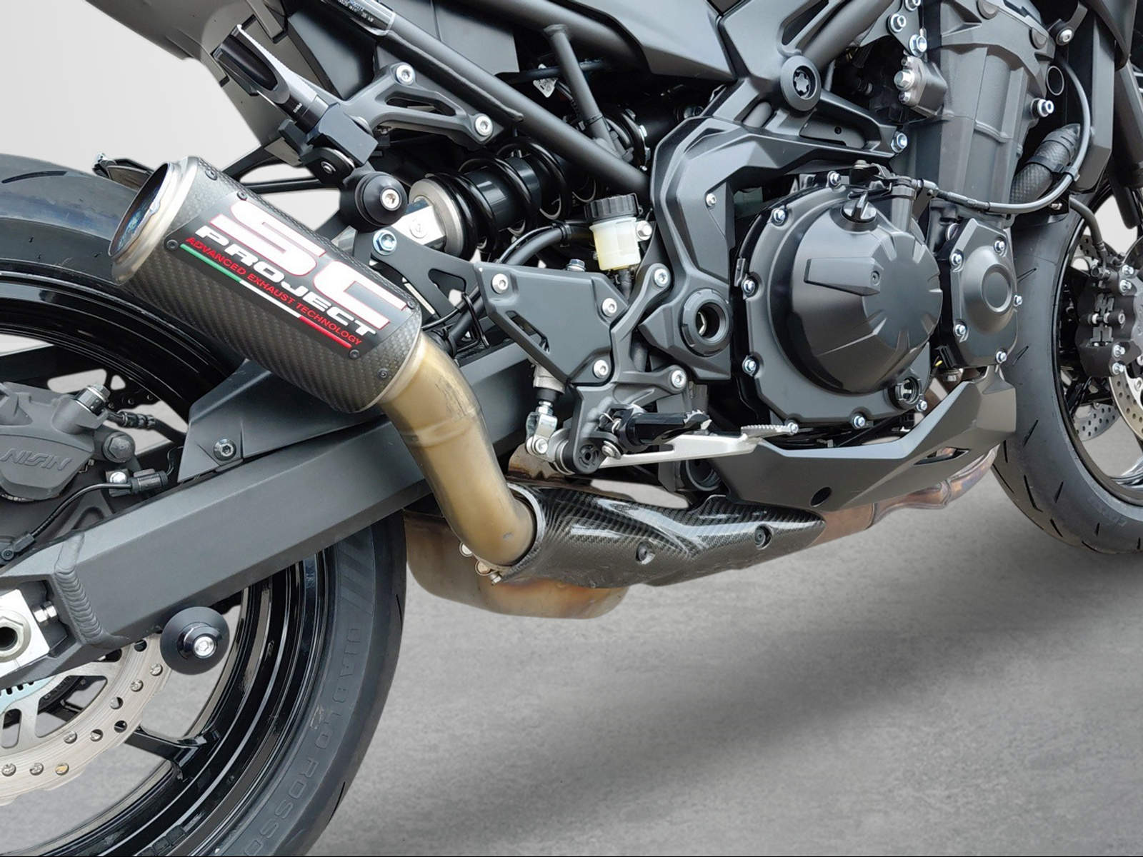 KAWASAKI Z 900 (70kW)-showroom-element-3