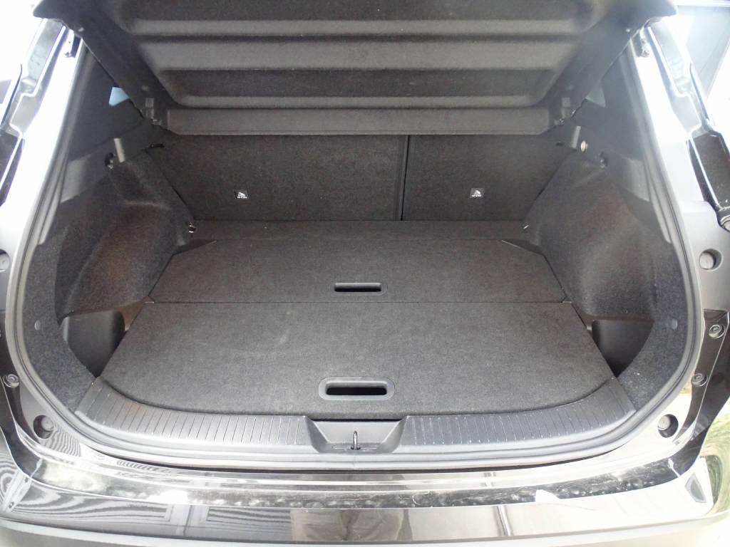 NISSAN Qashqai 1.3 DIG-T 158 Tekna+ 4x4-image-6