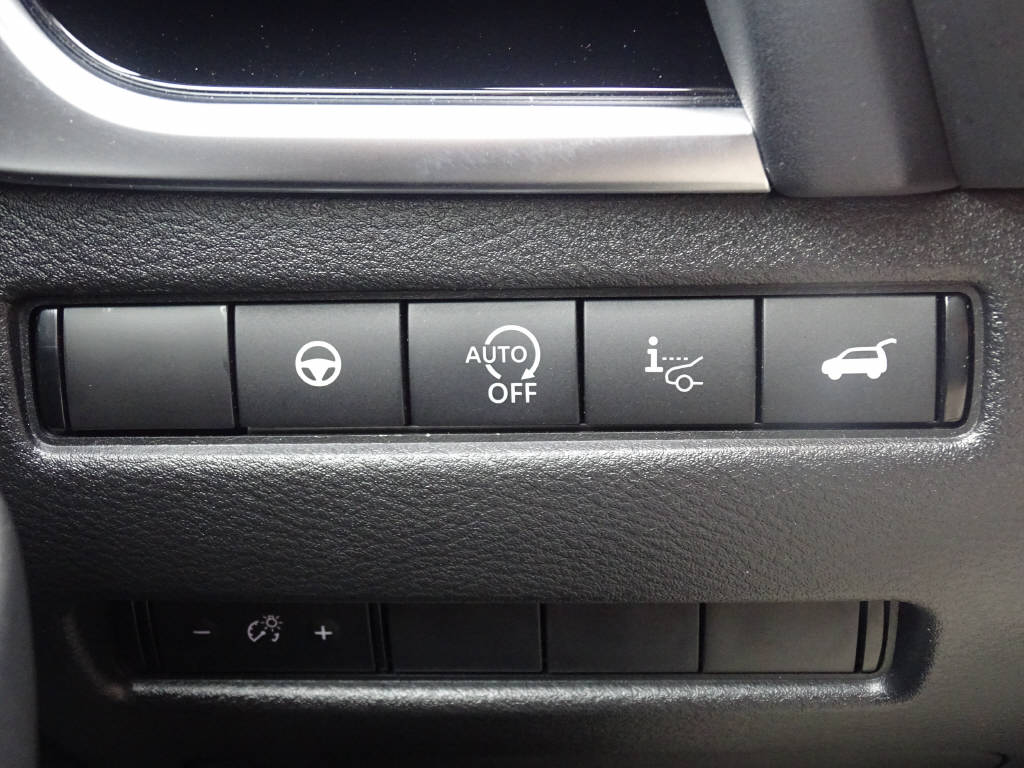 NISSAN Qashqai 1.3 DIG-T 158 Tekna+ 4x4-image-13
