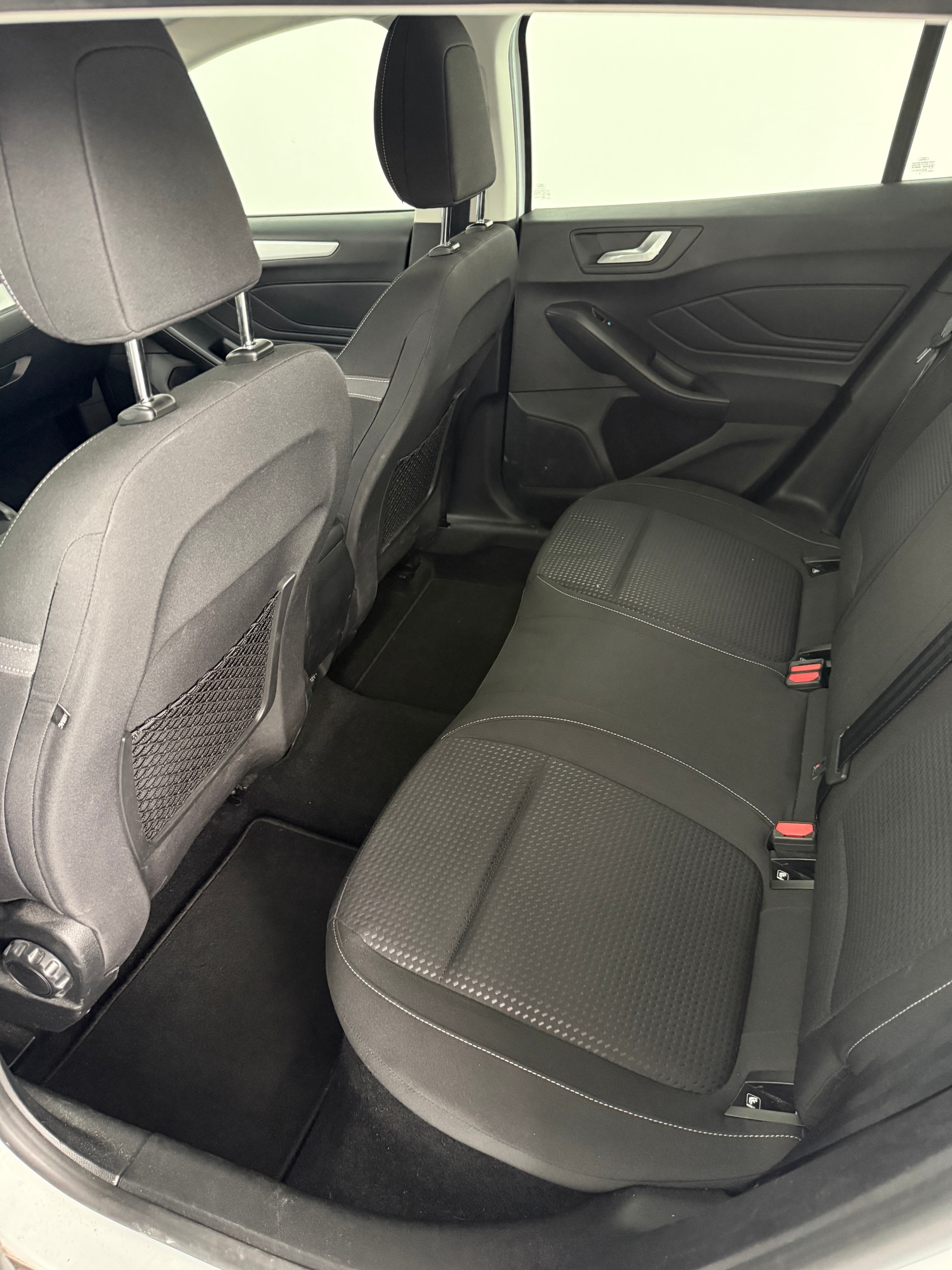 FORD Focus 1.5 TDCi Titanium Automatic-image-5