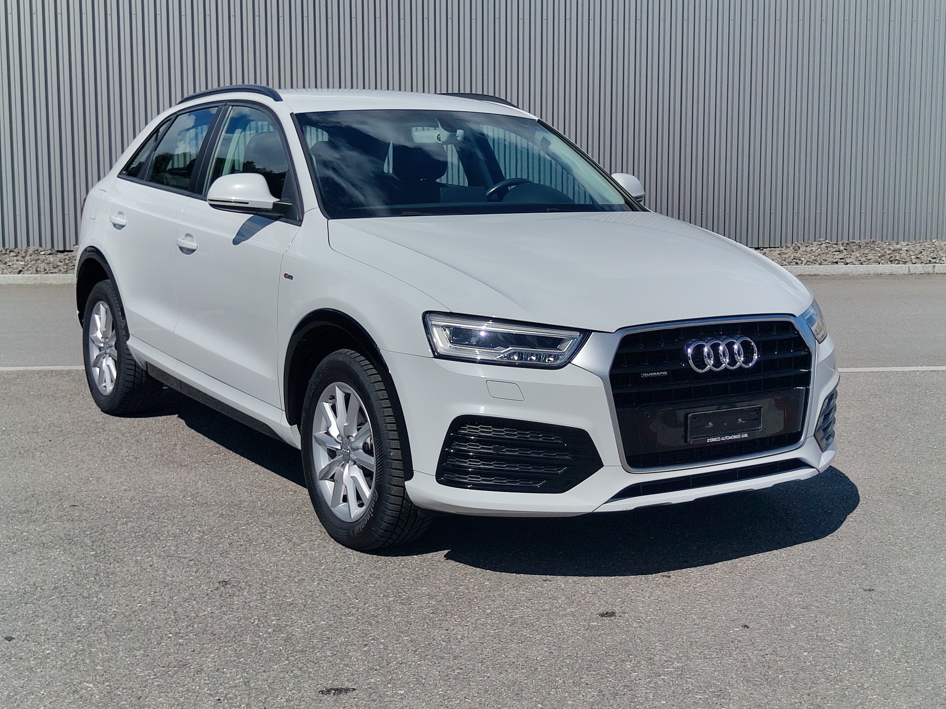 AUDI Q3 2.0 TDI quattro S-tronic-image-0