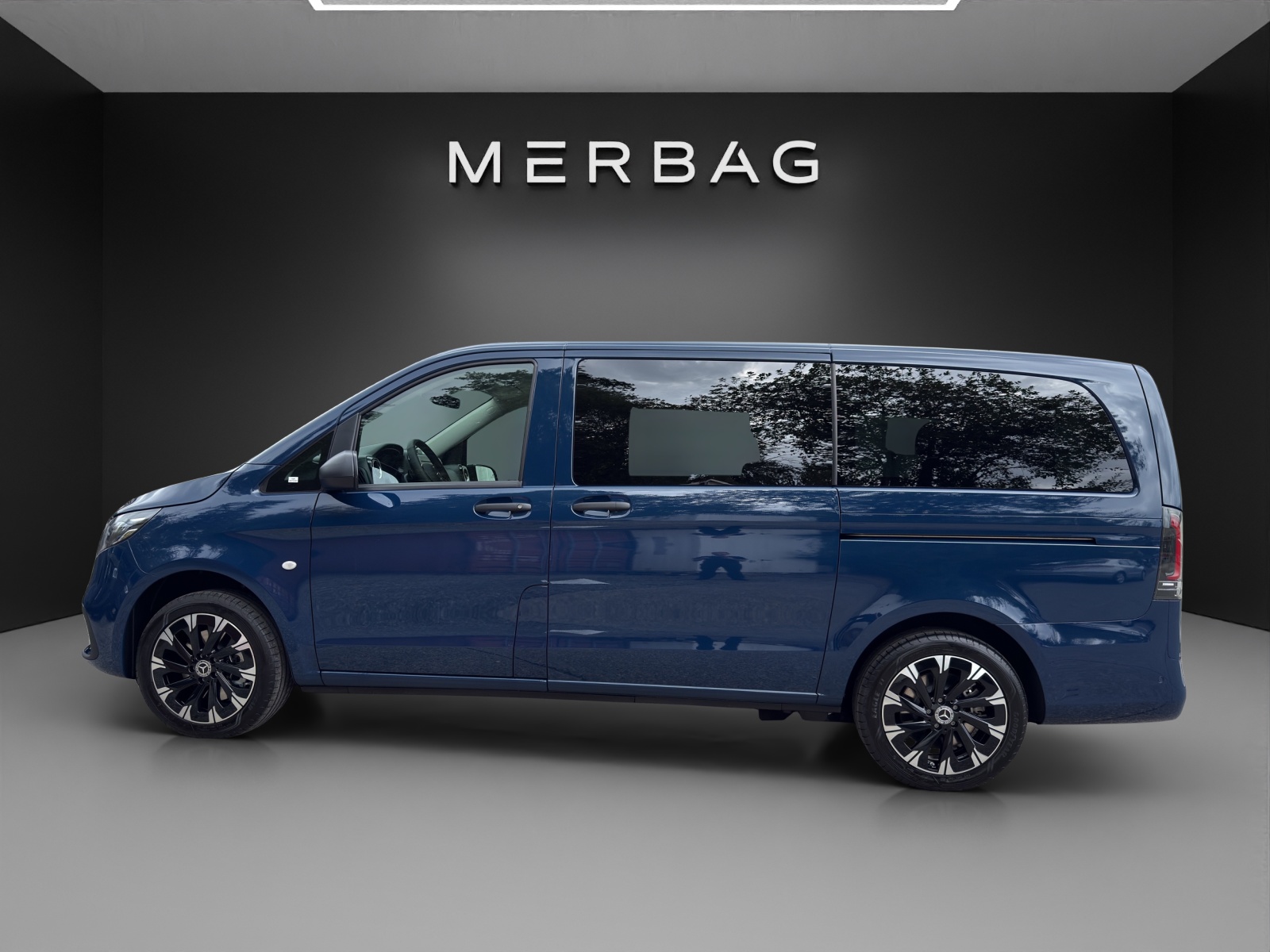 MERCEDES-BENZ Vito 116 CDI Tourer Select L Family 4x4-image-2