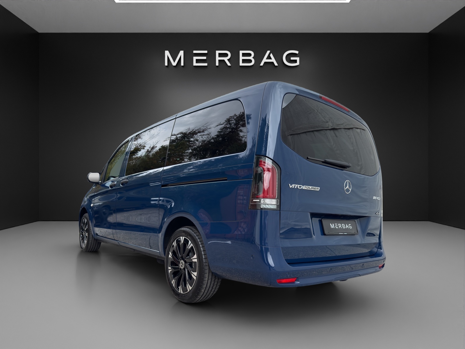 MERCEDES-BENZ Vito 116 CDI Tourer Select L Family 4x4-image-3