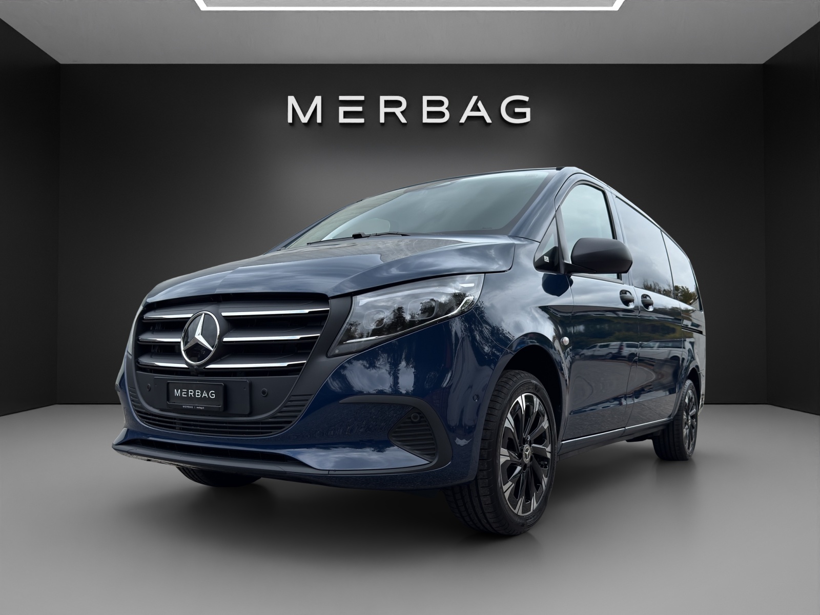 MERCEDES-BENZ Vito 116 CDI Tourer Select L Family 4x4-image-0
