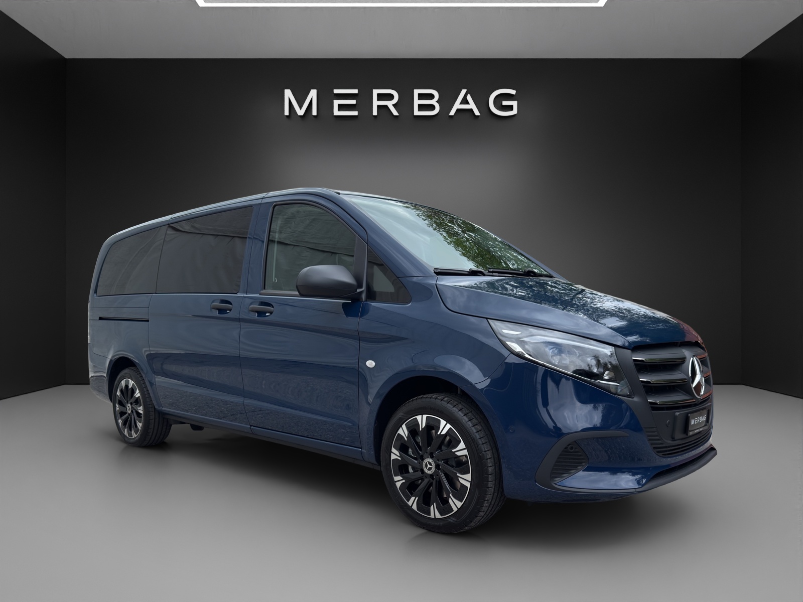 MERCEDES-BENZ Vito 116 CDI Tourer Select L Family 4x4-image-6