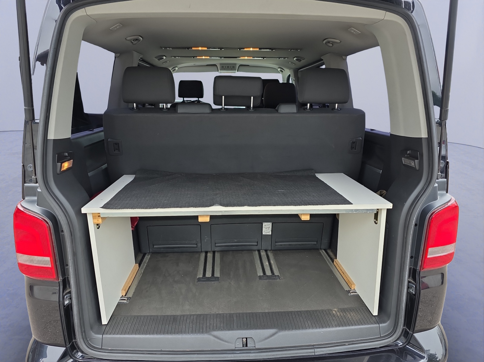 VW T5 Multivan 2.0 TDI 140 Comfortl. 4motion-image-10
