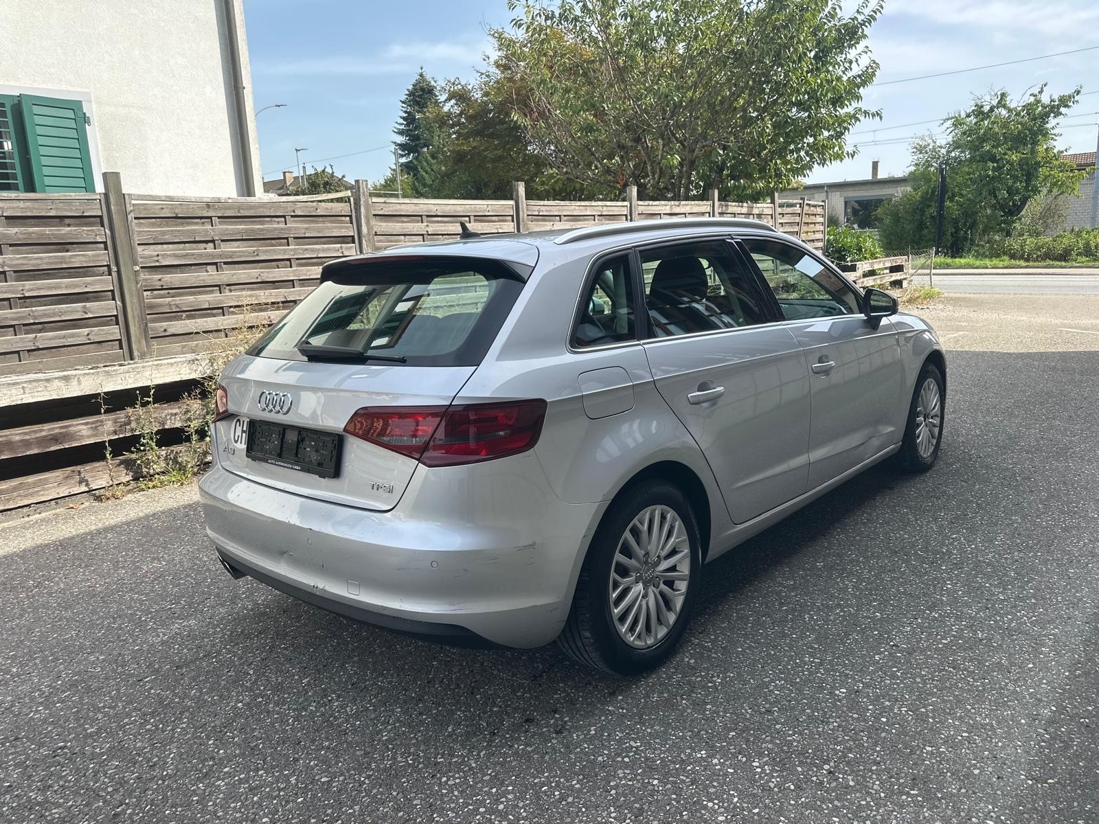 AUDI A3 Sportback 1.4 TFSI Ambiente-image-2