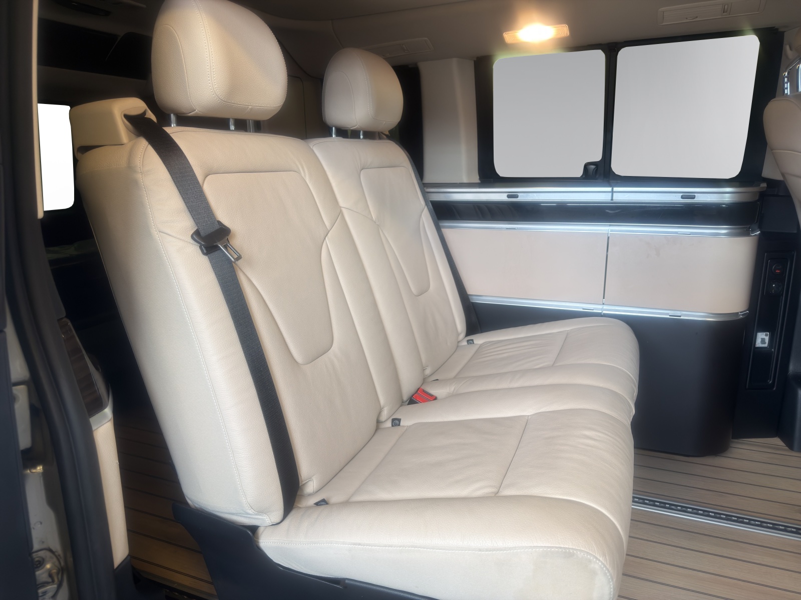 Image MERCEDES-BENZ MARCO-POLO Marco Polo 300 d 4M A