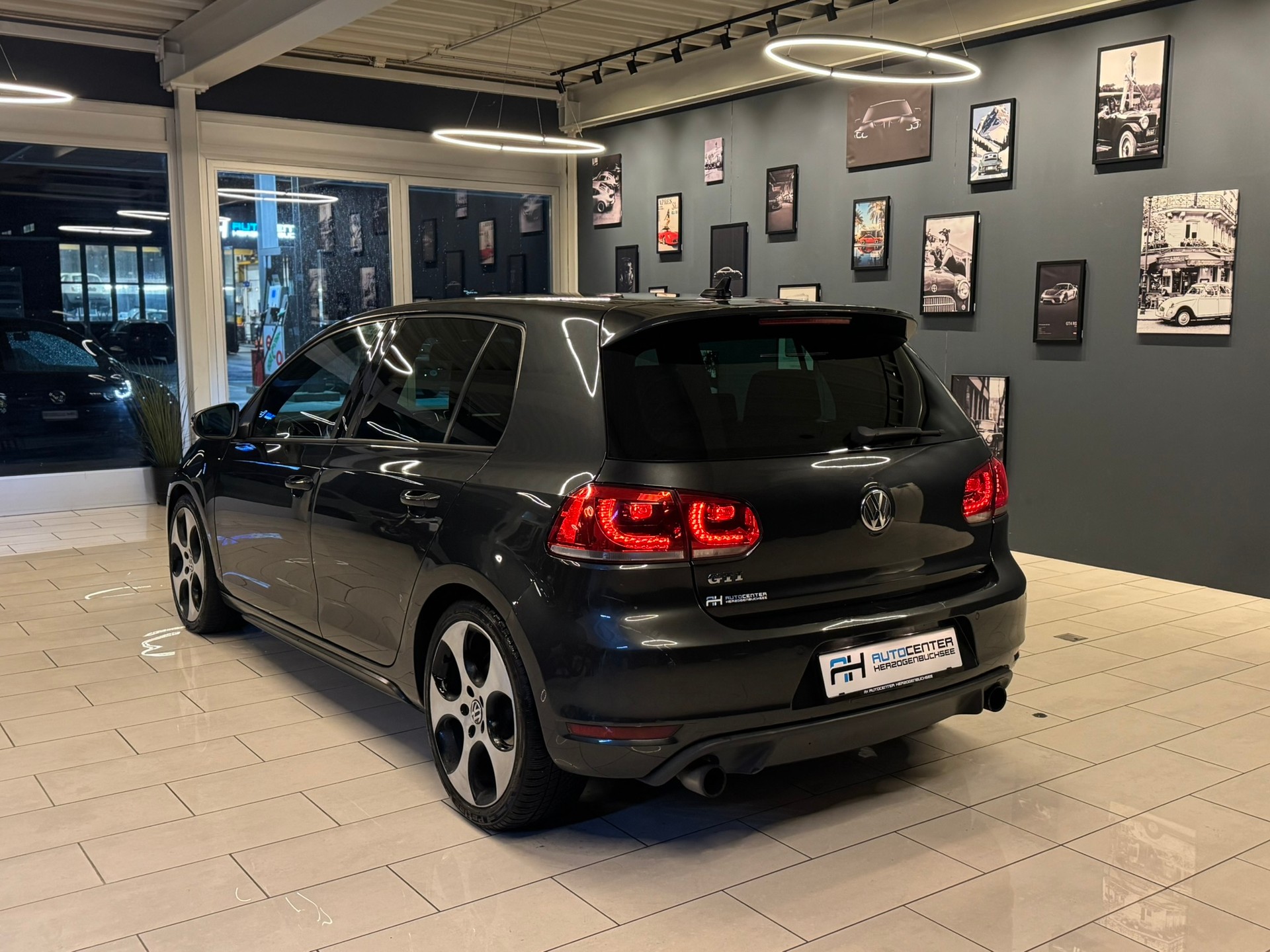 VW Golf 2.0 TSI GTI DSG-image-4