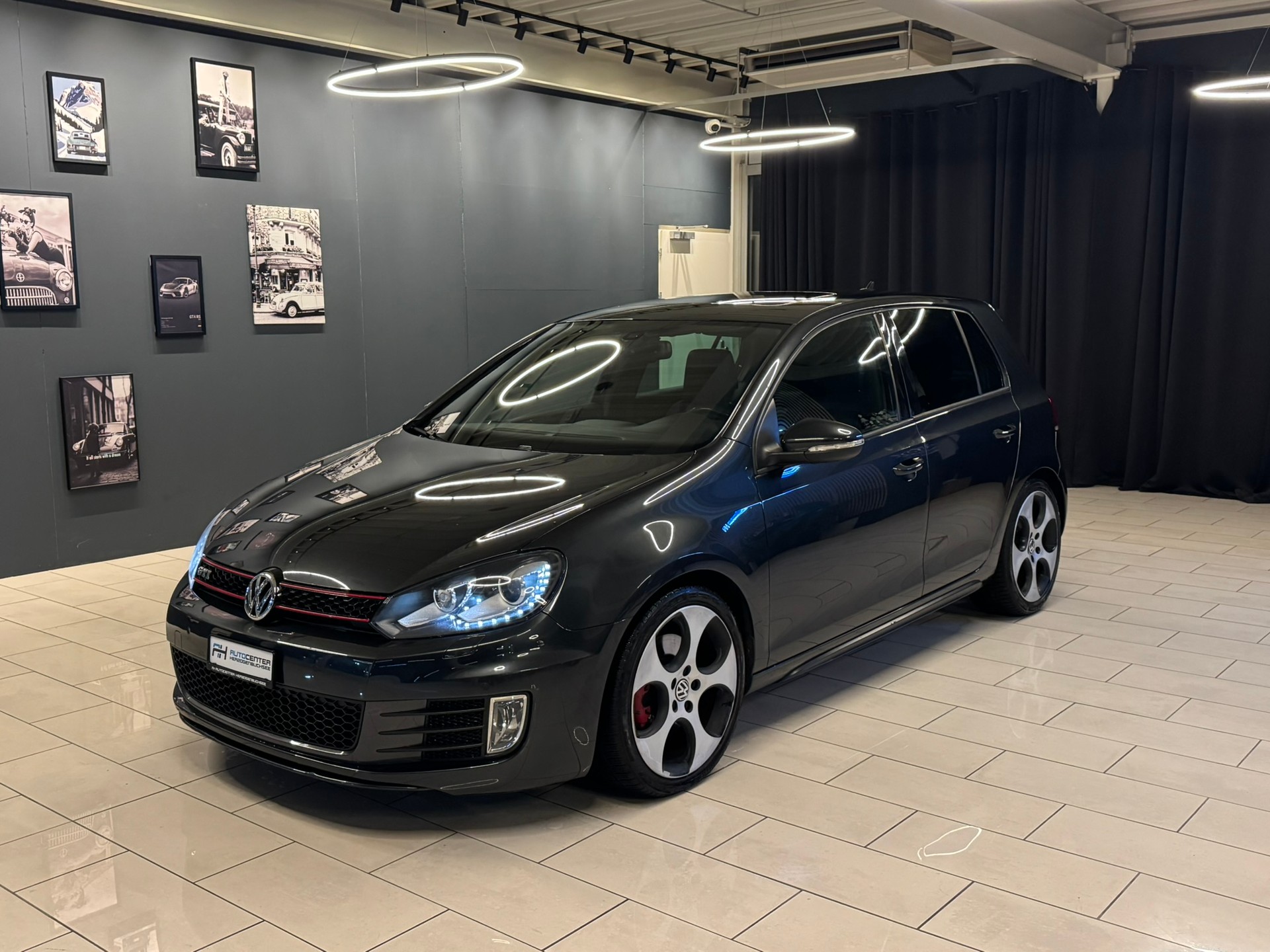 VW Golf 2.0 TSI GTI DSG-image-2