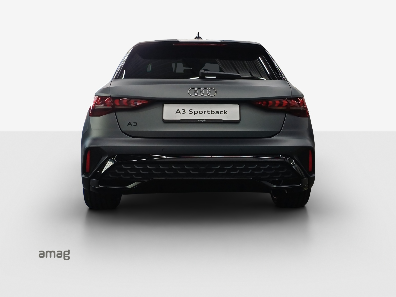 AUDI A3 Sportback TFSI 110 kW S line Attraction S tronic-image-3