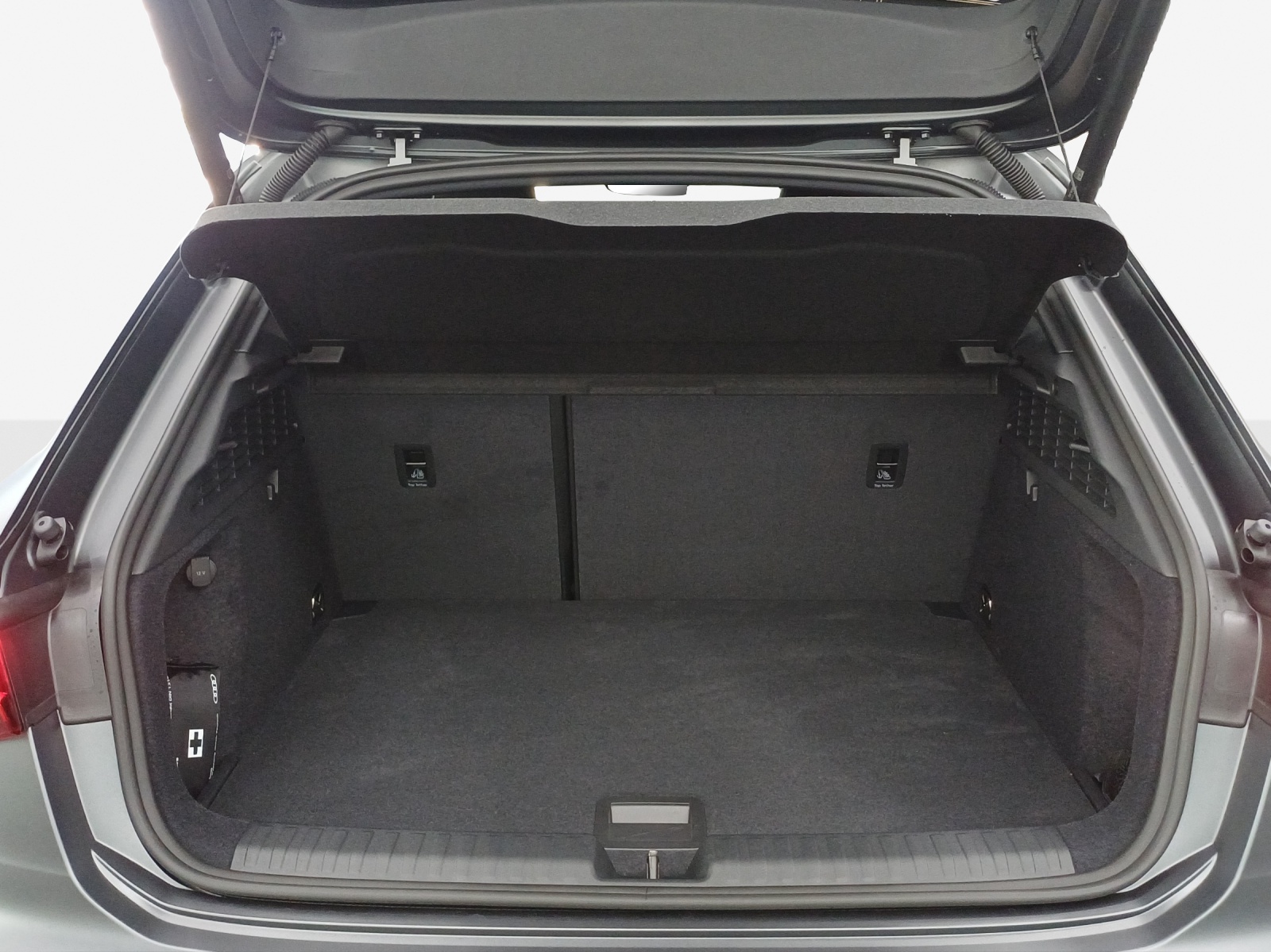 AUDI A3 Sportback TFSI 110 kW S line Attraction S tronic-image-12