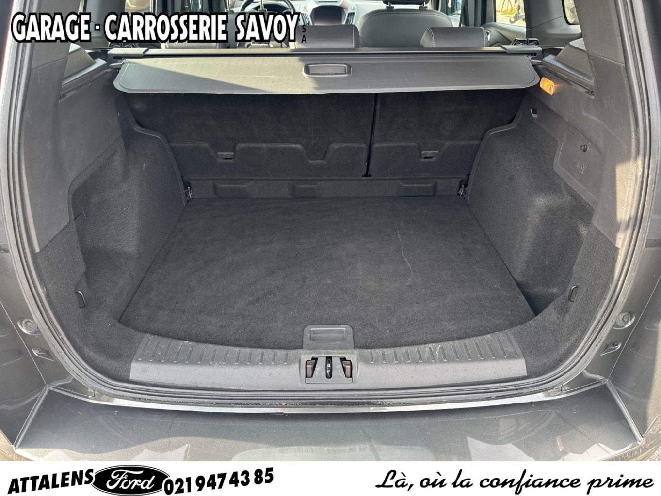 FORD Kuga 1.5 TDCi ST Line 2WD-image-11