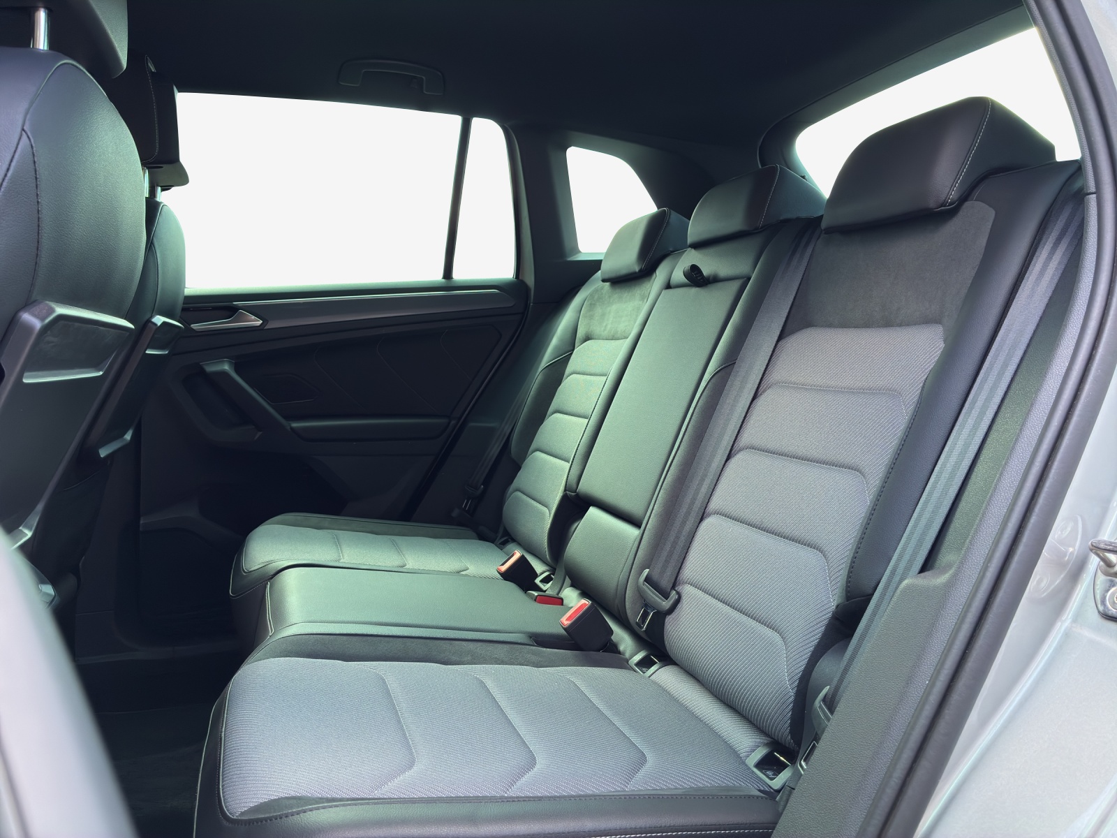 VW Tiguan 2.0TSI Highline 4Motion DSG-image-11