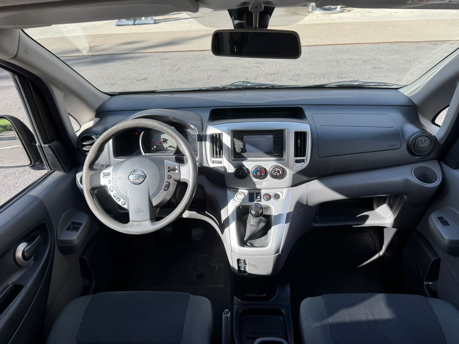 NISSAN NV200 1.5 dCi 110 Evalia Tekna-image-8