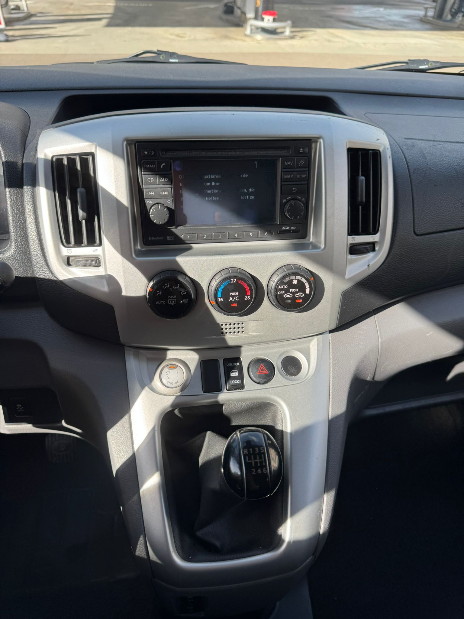 NISSAN NV200 1.5 dCi 110 Evalia Tekna-image-10