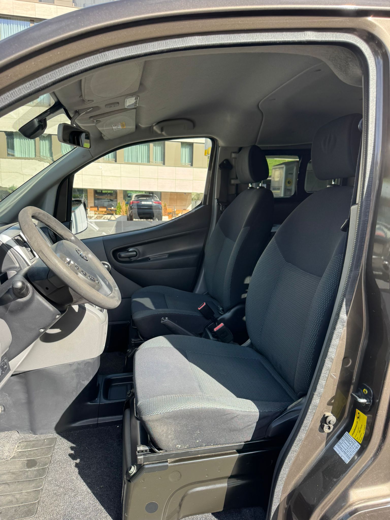 NISSAN NV200 1.5 dCi 110 Evalia Tekna-image-9