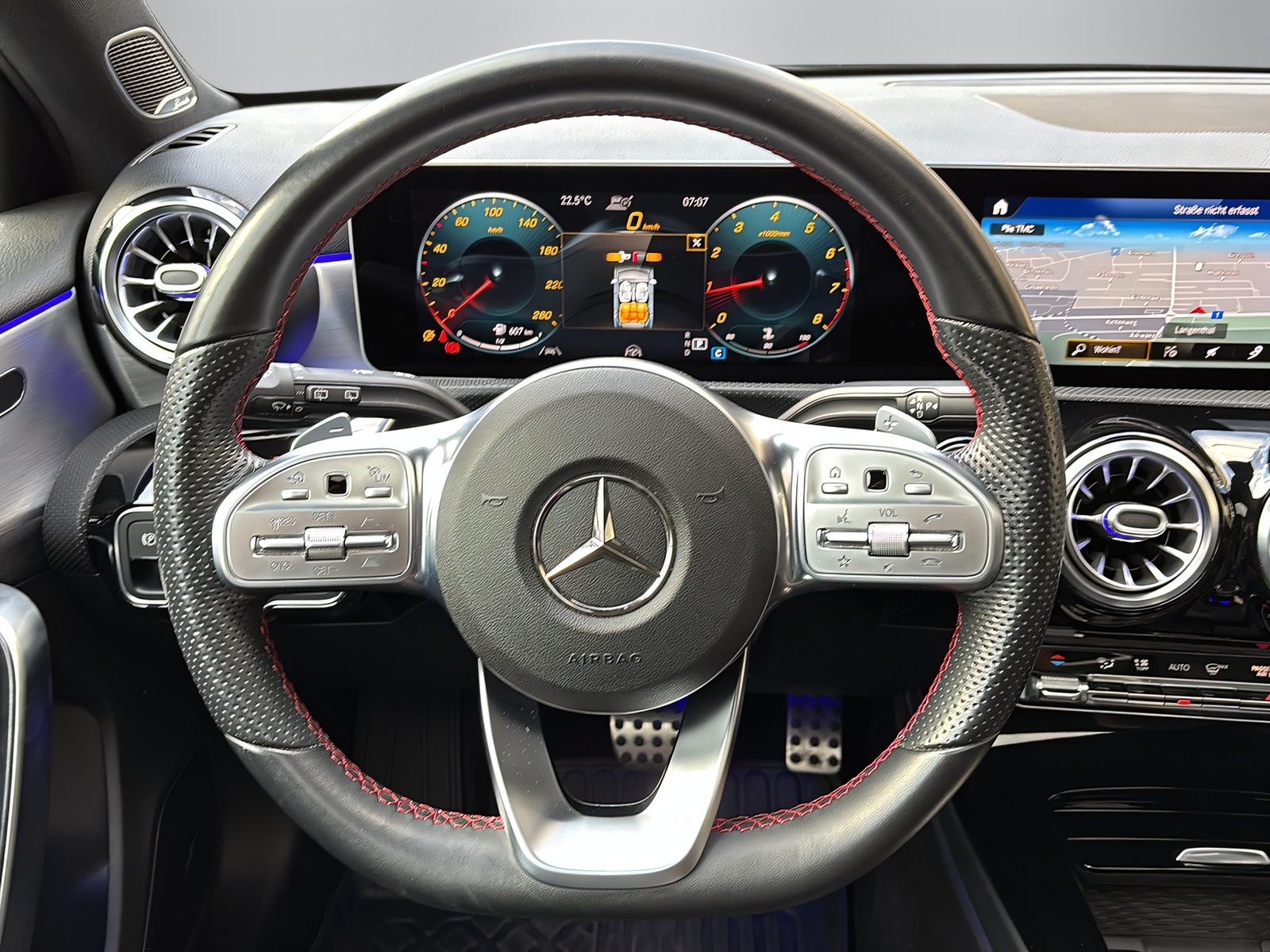 MERCEDES-BENZ A 250 AMG Line 4m-image-3