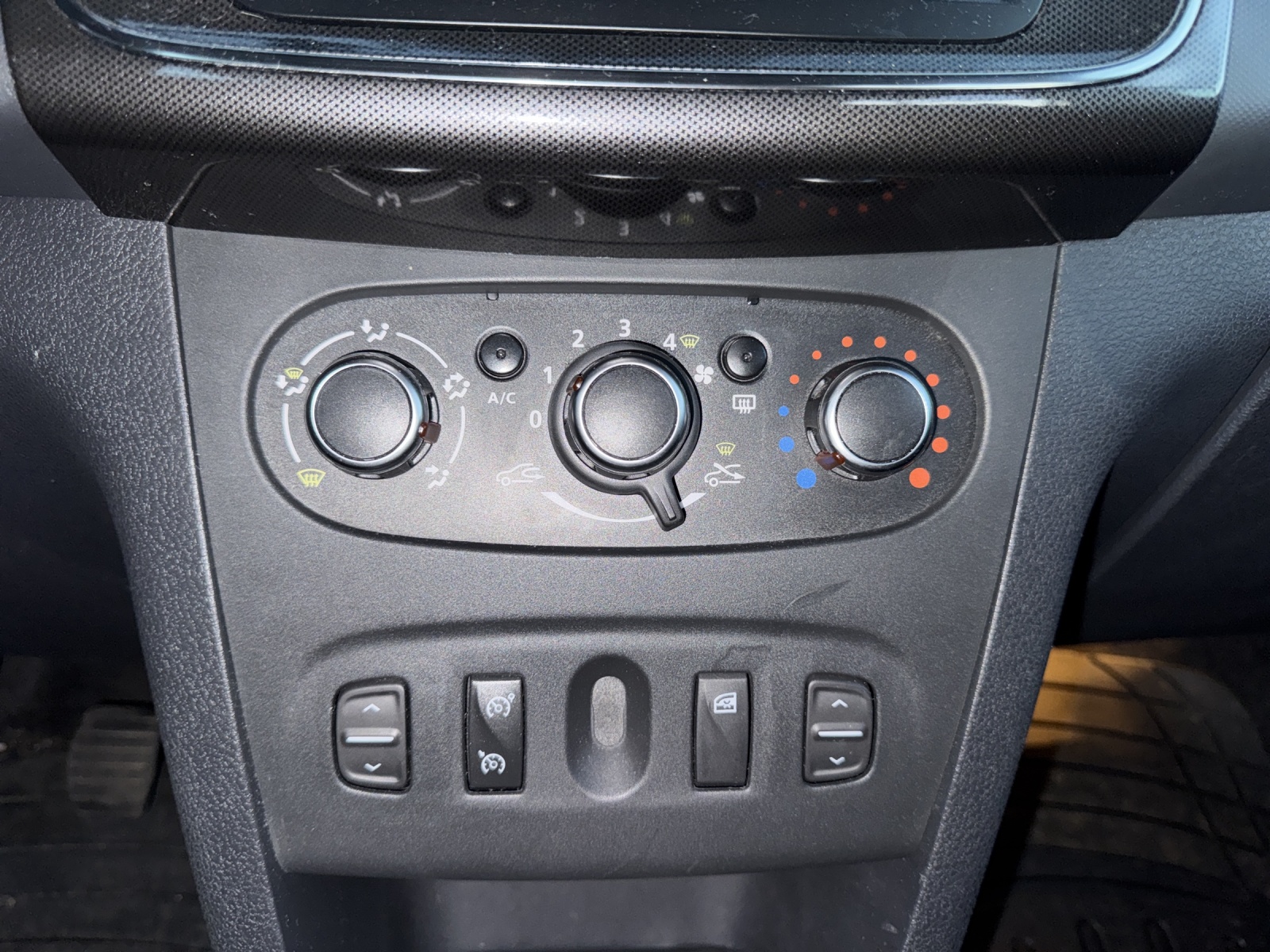 DACIA Logan MCV 0.9 Stepway-image-15