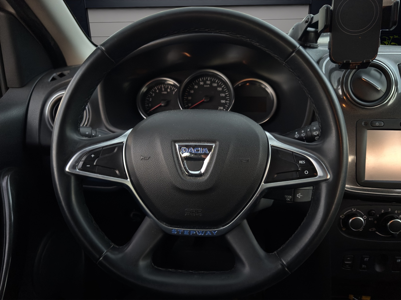 DACIA Logan MCV 0.9 Stepway-image-12