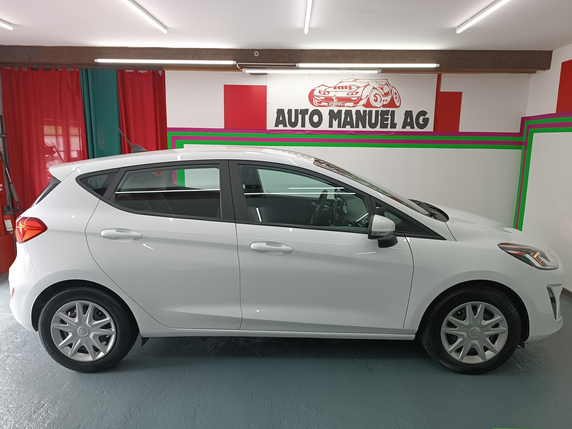 FORD Fiesta 1.0 SCTi Cool & Connect-image-4