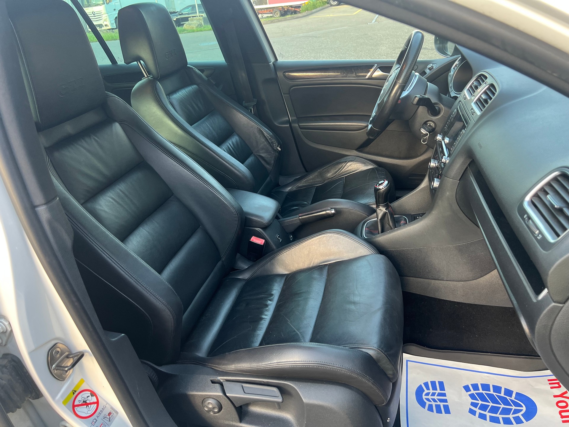 VW Golf 2.0 TSI GTI-image-9