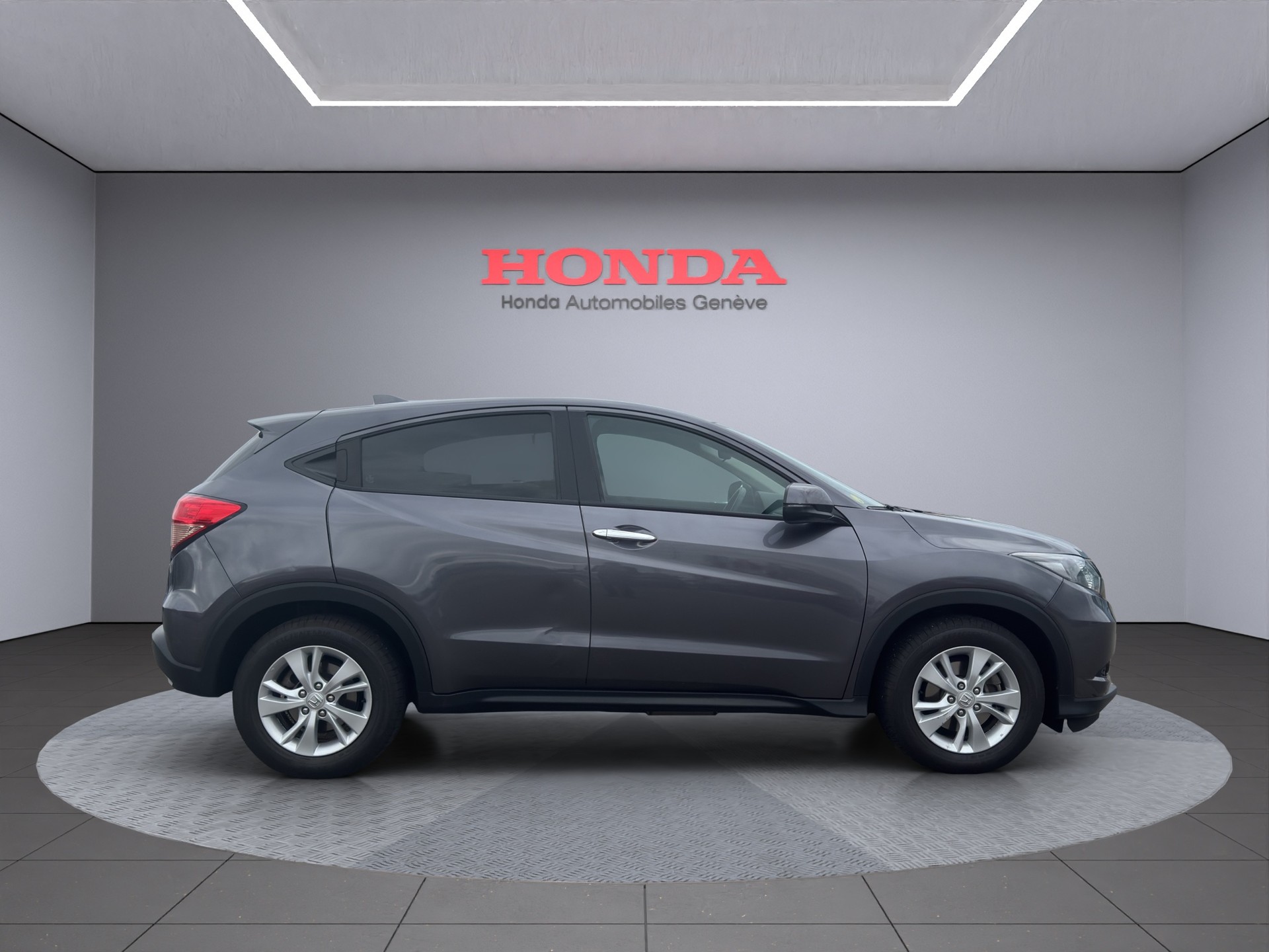 HONDA HR-V 1.6i-DTEC Elegance-image-0