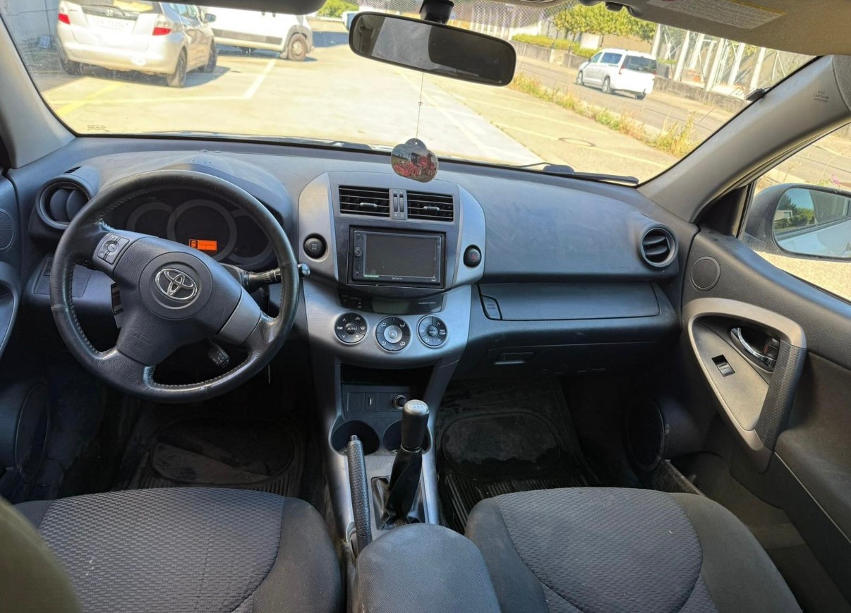 TOYOTA RAV-4 2.0 16V Linea Terra-image-4