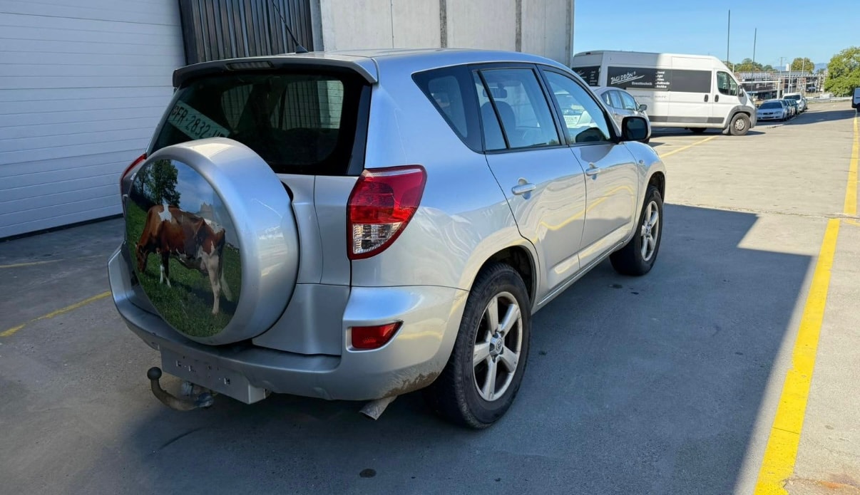 TOYOTA RAV-4 2.0 16V Linea Terra-image-2