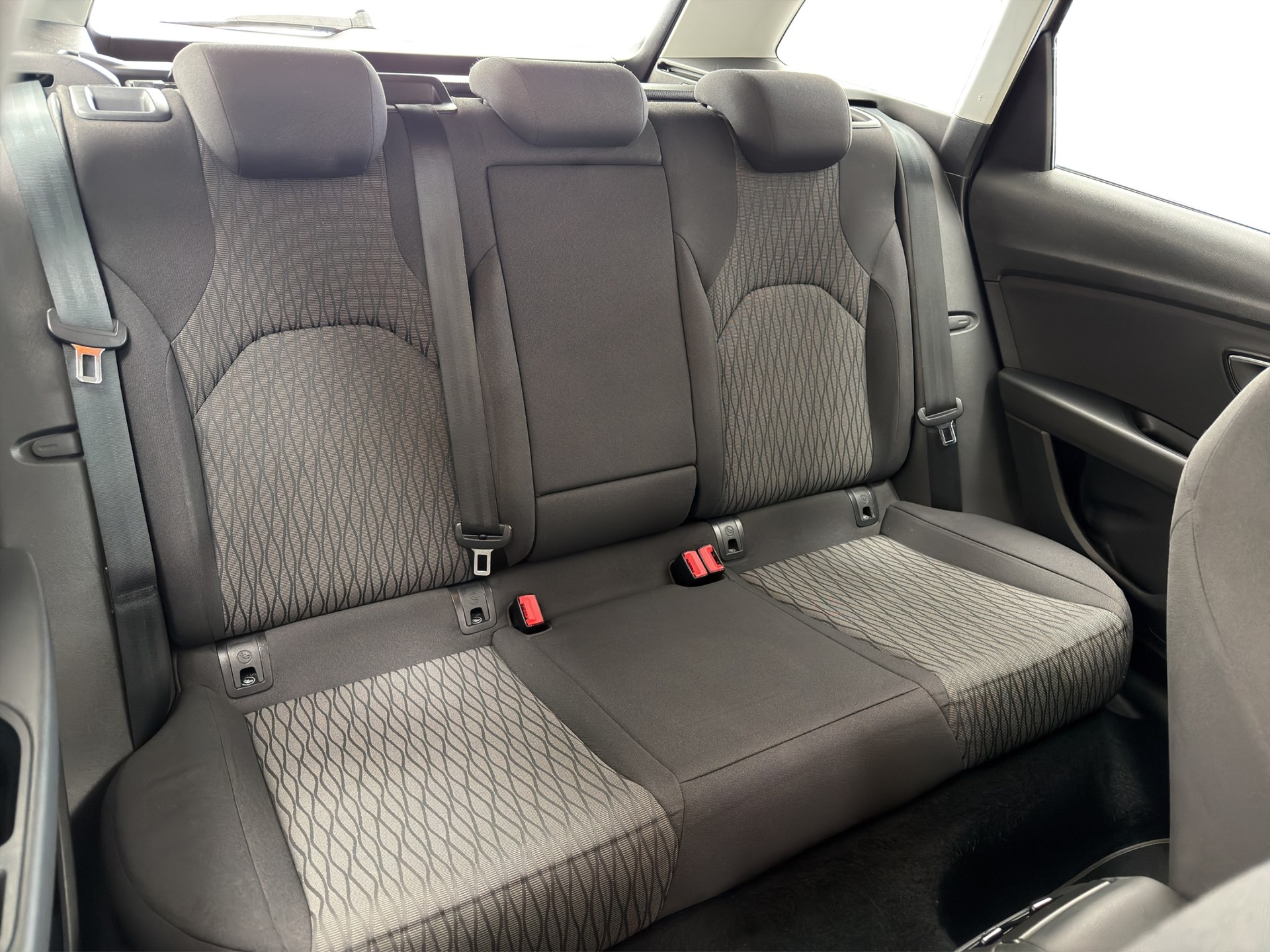 SEAT Leon ST 1.6 TDI Style 4Drive-image-9