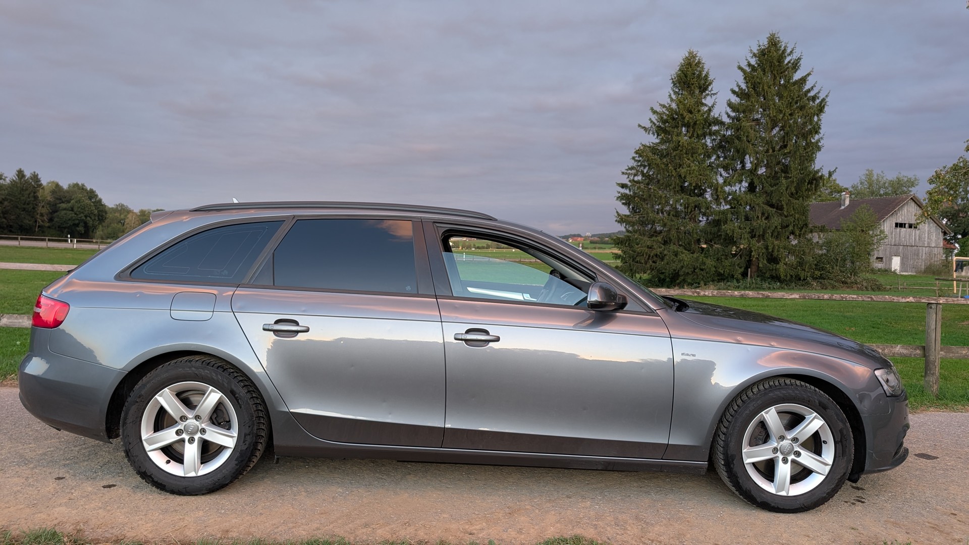 AUDI A4 Avant 2.0 TDI quattro S-tronic-image-7