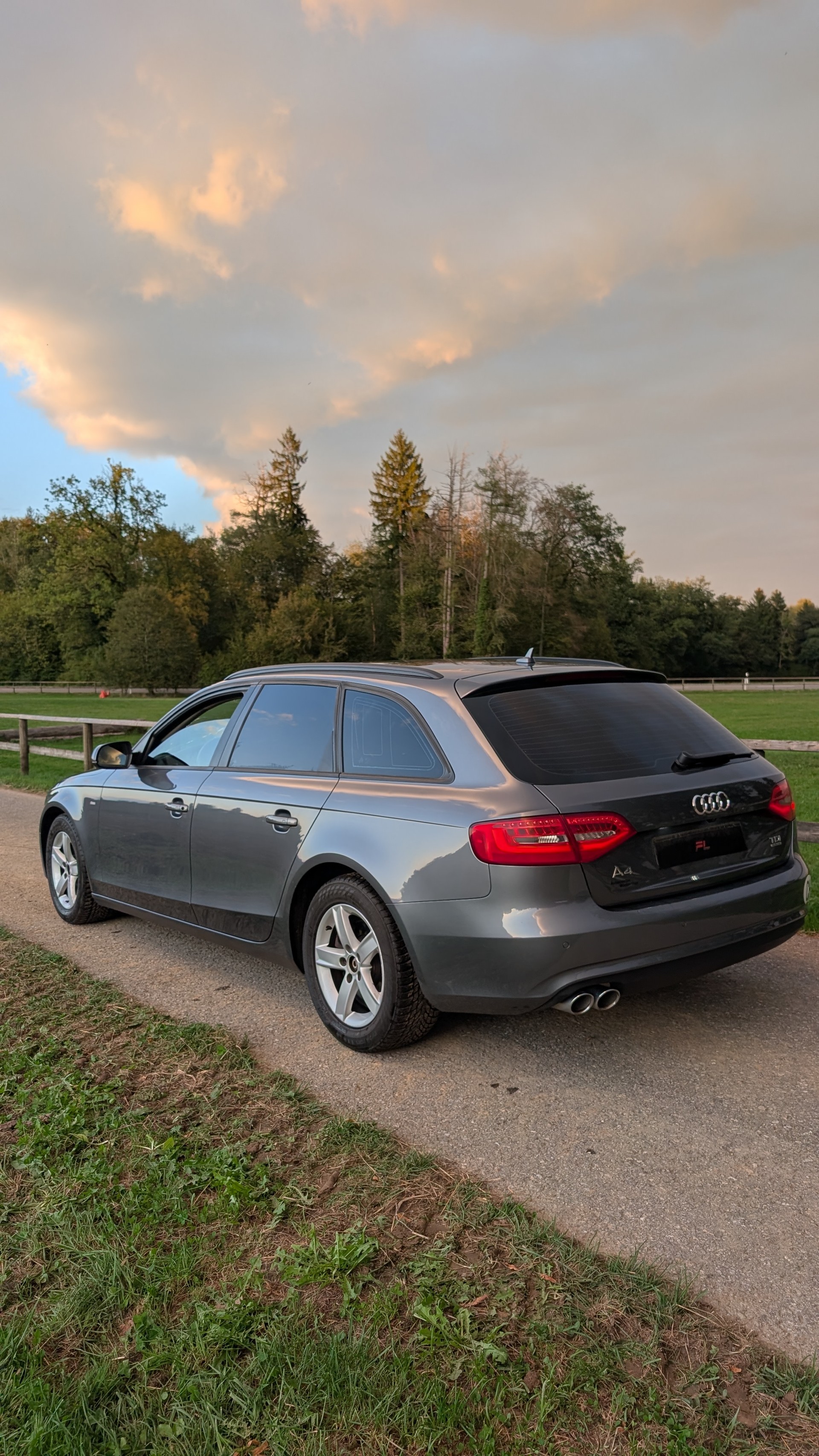AUDI A4 Avant 2.0 TDI quattro S-tronic-image-0
