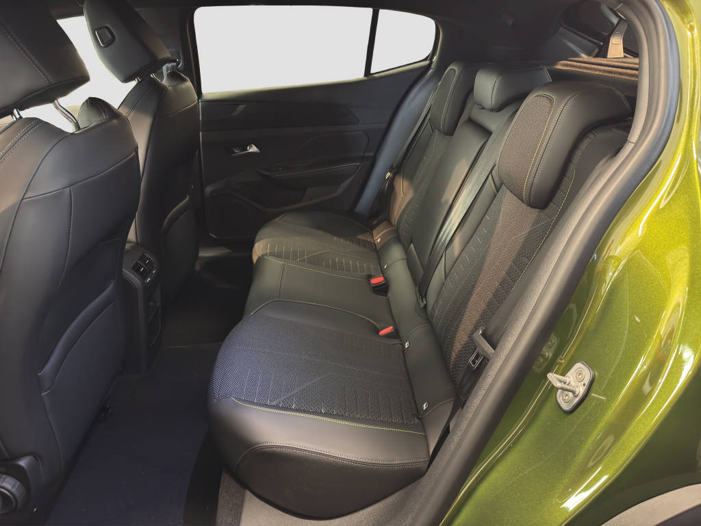 PEUGEOT 408 1.2 Hybrid GT-image-9