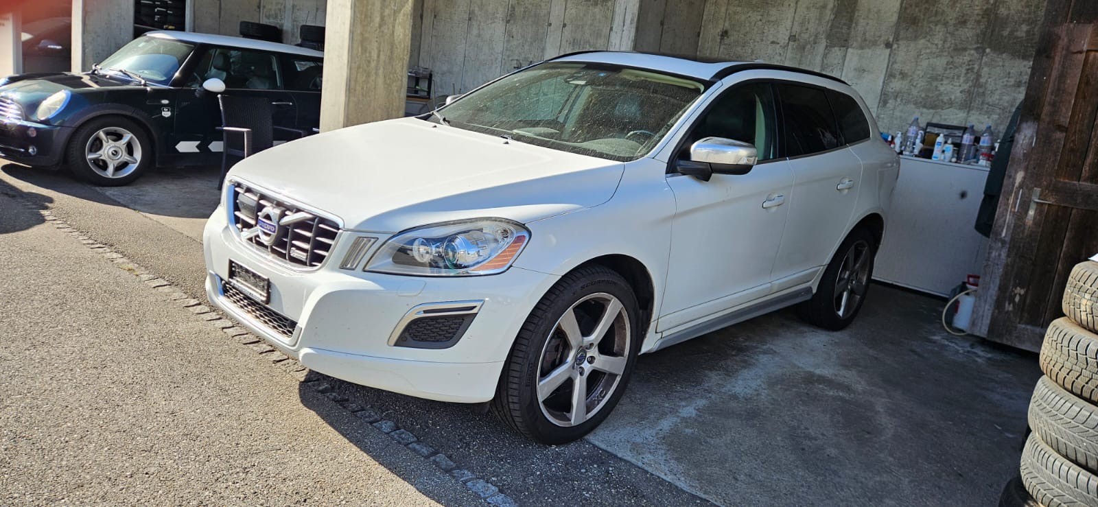 VOLVO XC60 D3 AWD Kinetic Geartronic-image-0