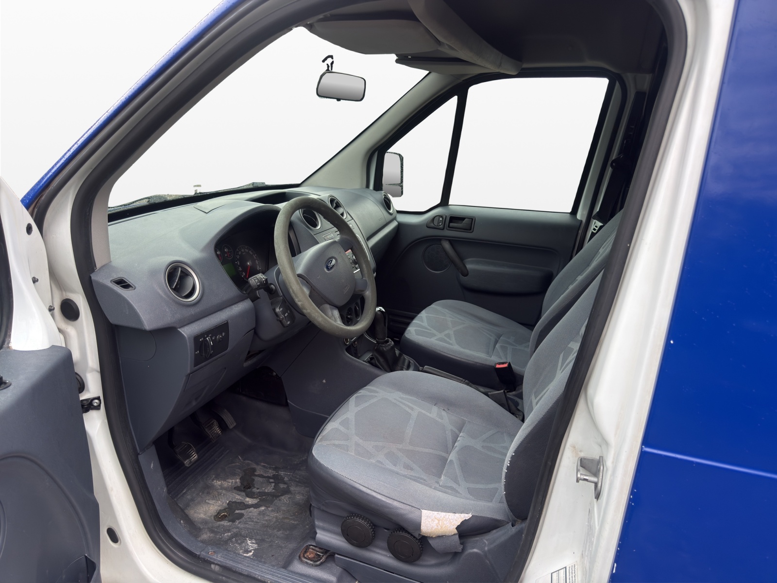FORD Transit Connect Van T230 1.8 TDCi L Trend-image-8