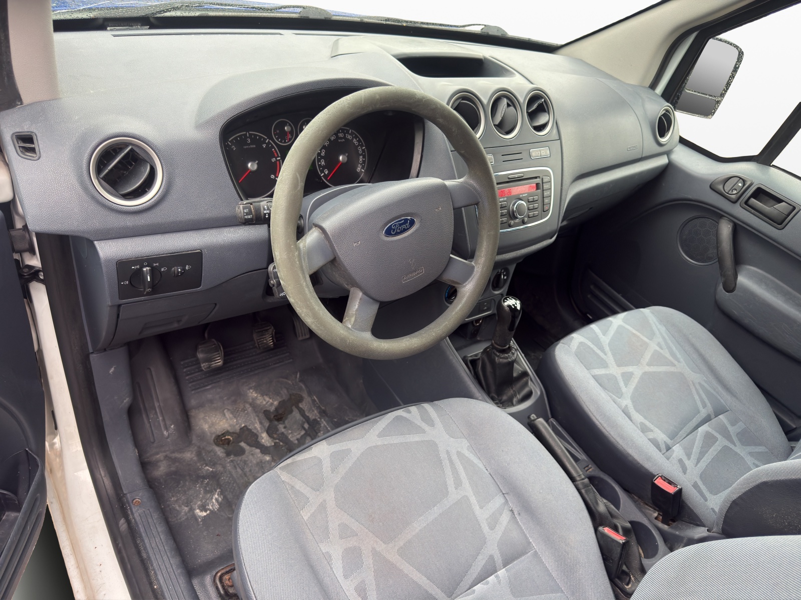 FORD Transit Connect Van T230 1.8 TDCi L Trend-image-11