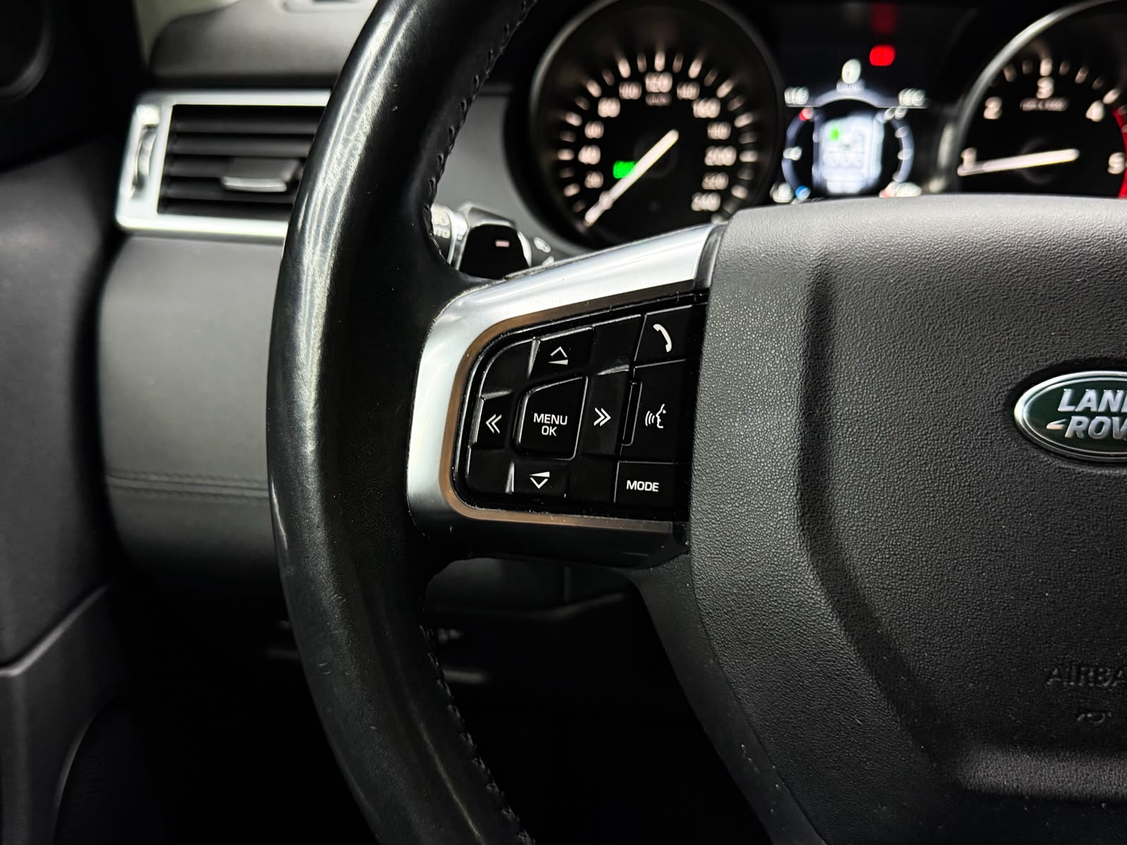 LAND ROVER Discovery Sport 2.0 TD4 Pure AT9-image-10