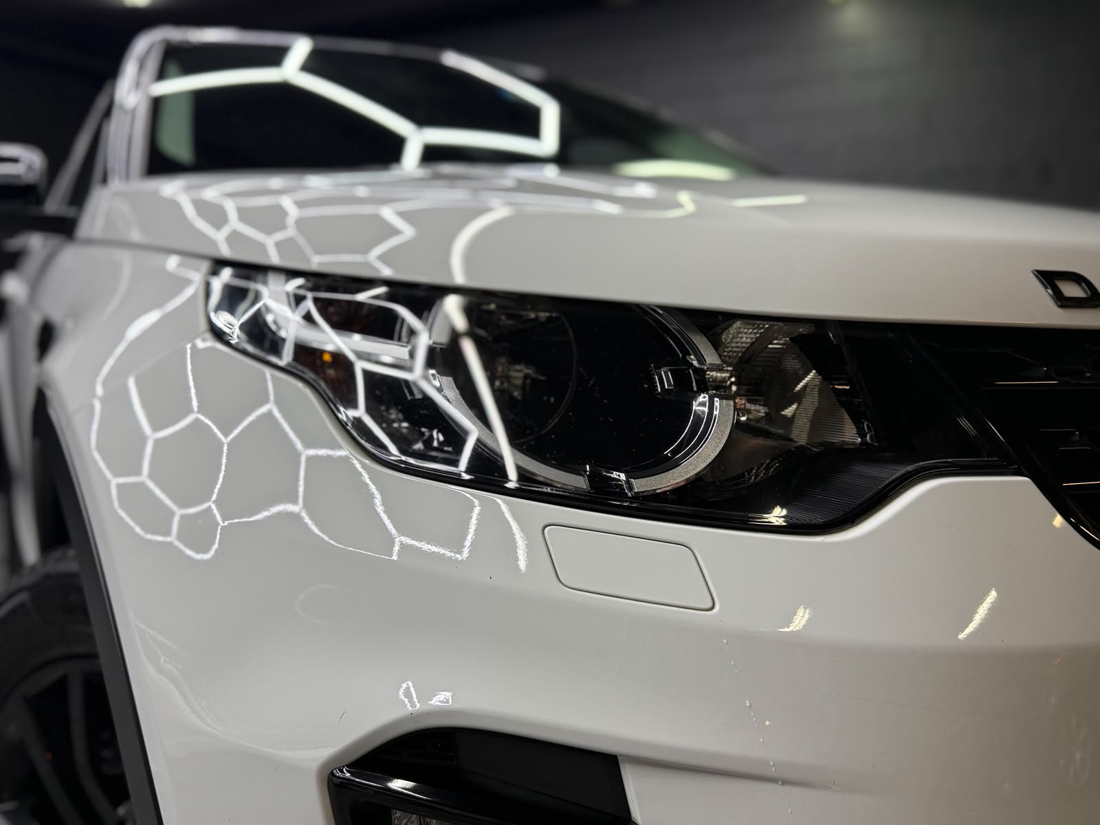 LAND ROVER Discovery Sport 2.0 TD4 Pure AT9-image-1