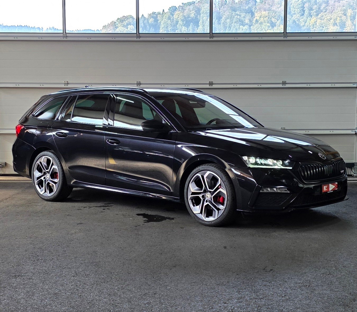 SKODA Octavia Combi 2.0 TDI DSG RS 4x4 *ACC&Spurhalteassistent*360°Kamera*Sitz-&Lenkradheizung*Massagefunktion*-image-6