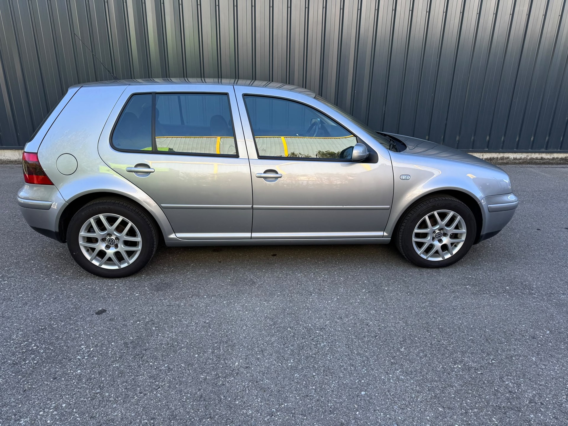 VW Golf 1.6 16V Pacific-image-7