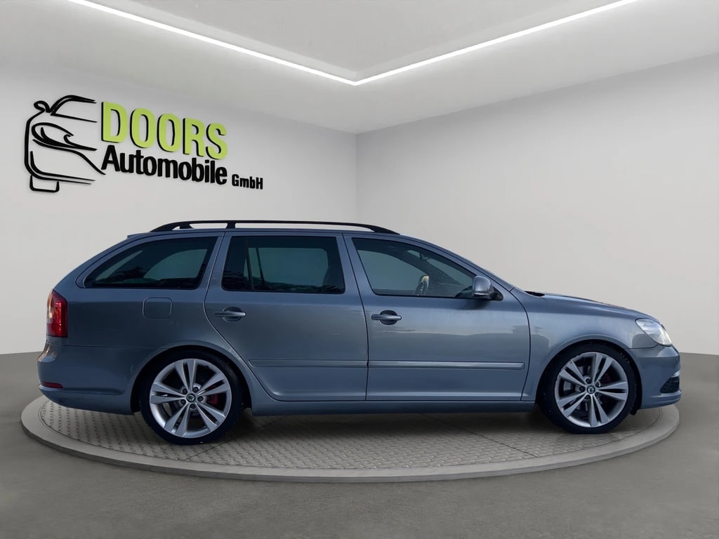 SKODA Octavia Combi 2.0 TDI RS DSG-image-7
