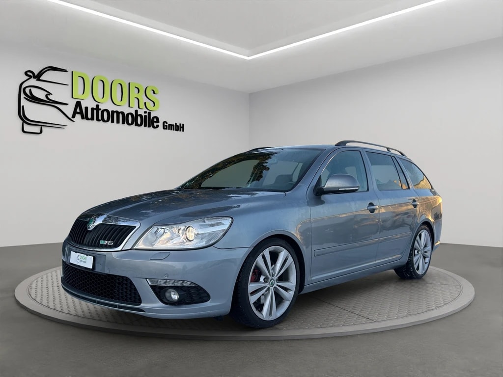SKODA Octavia Combi 2.0 TDI RS DSG-image-2