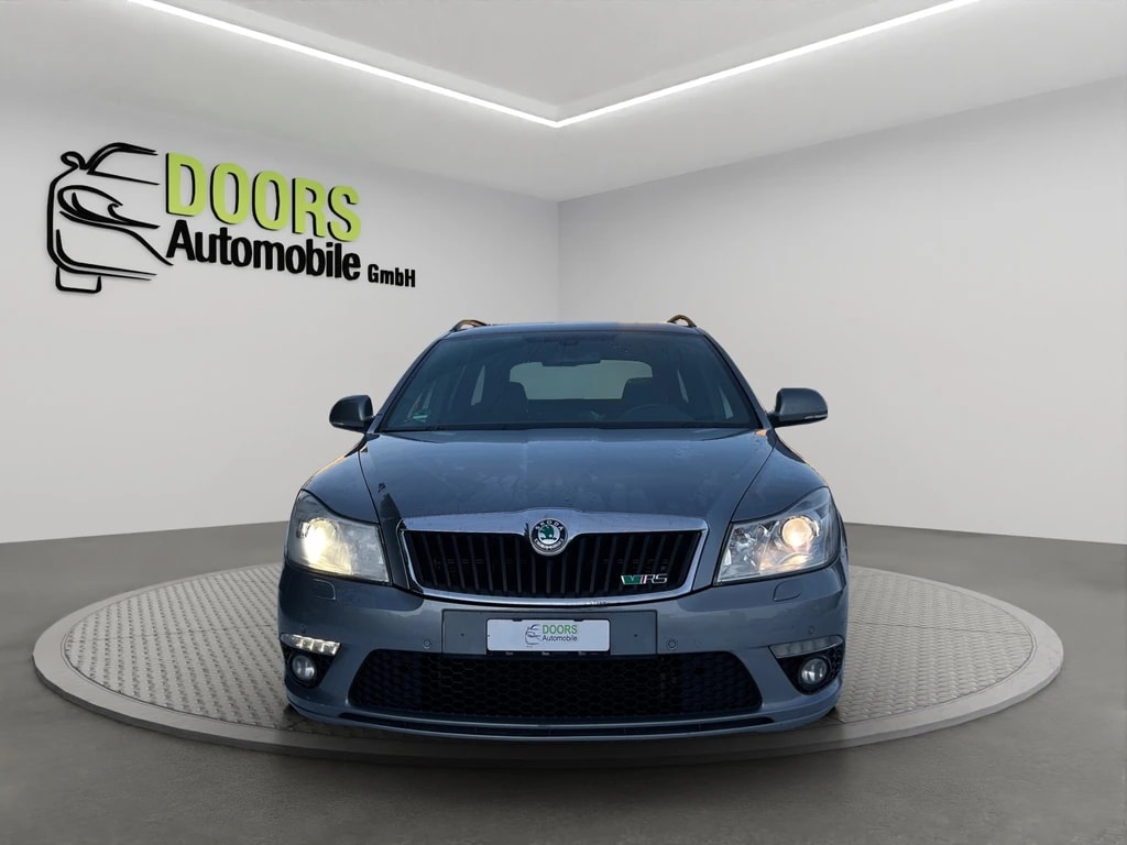 SKODA Octavia Combi 2.0 TDI RS DSG-image-1